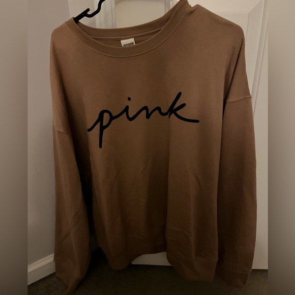 Oversized pink crewneck// size large - Picture 1 of 2